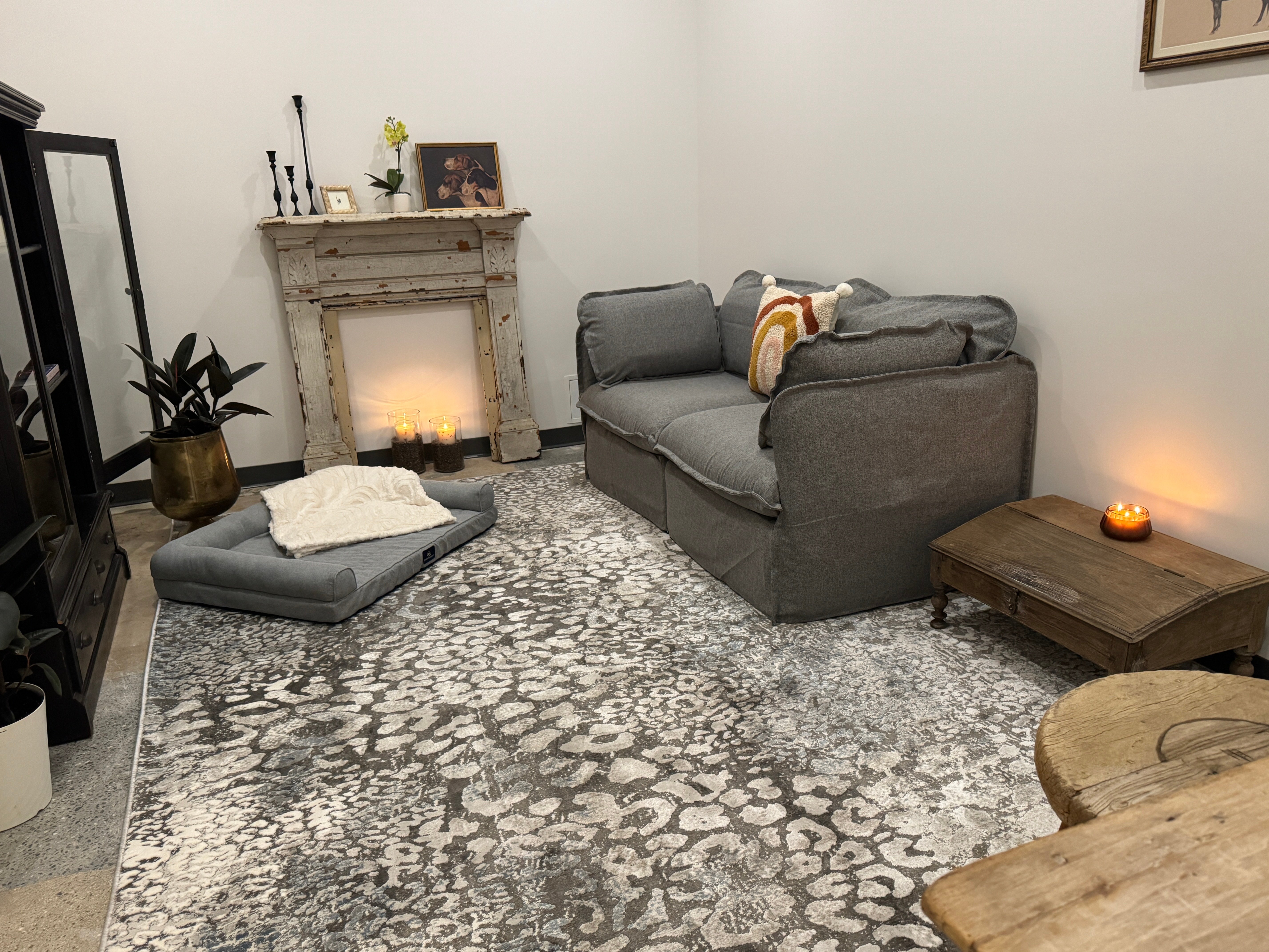 Comfort Room Zoom Out (1) (1)